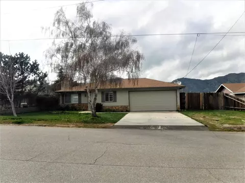 21611 Foothill Dr, Tehachapi, CA 93561 photo 1