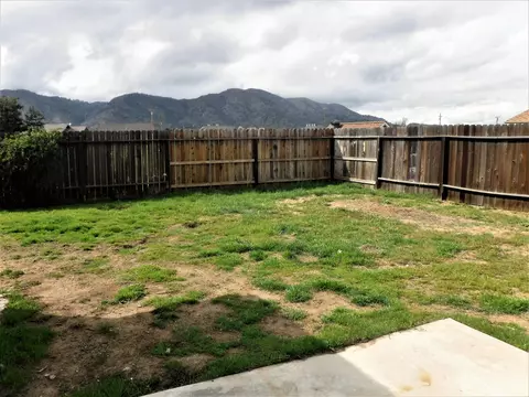 21611 Foothill Dr, Tehachapi, CA 93561 photo 11