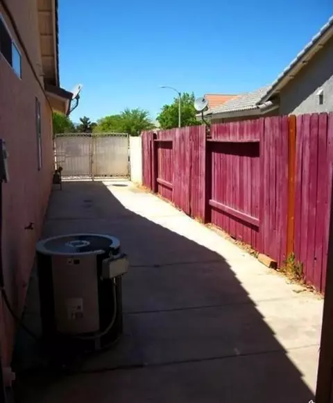 37558 56th St E, Palmdale, CA 93552 photo 14