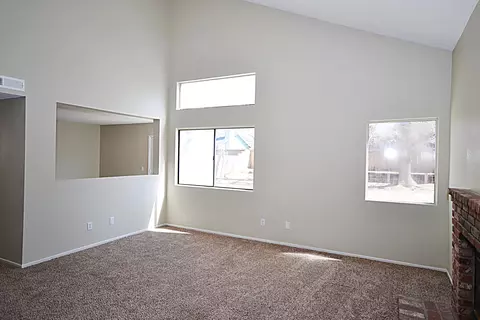 44922 Caboose Dr, Lancaster, CA 93535 photo 4