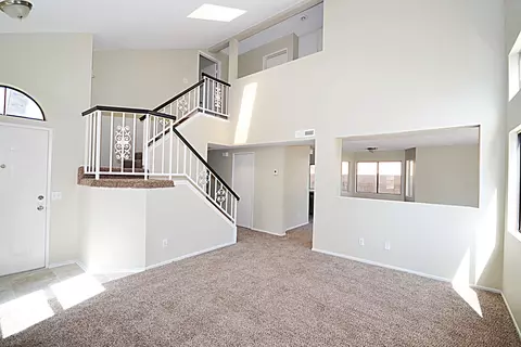 44922 Caboose Dr, Lancaster, CA 93535 photo 2