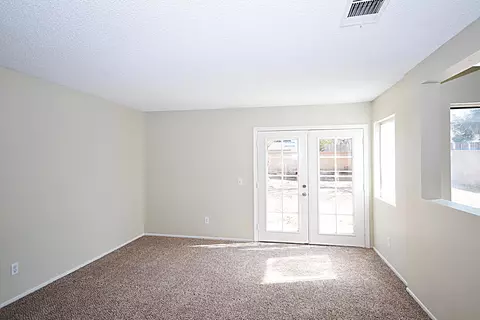44922 Caboose Dr, Lancaster, CA 93535 photo 5