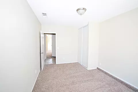 44922 Caboose Dr, Lancaster, CA 93535 photo 9