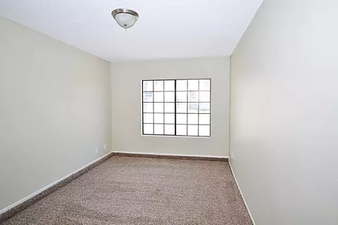 44922 Caboose Dr, Lancaster, CA 93535 photo 8