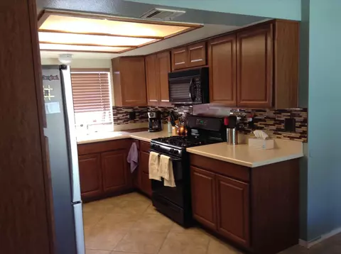 703 Trixis Ave, Lancaster, CA 93534 photo 3