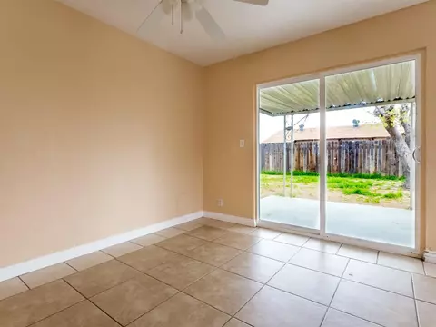 42820 Alexo Dr, Lancaster, CA 93536 photo 5