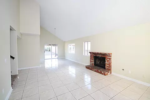 848 Avenue J11 E, Lancaster, CA 93535 photo 4