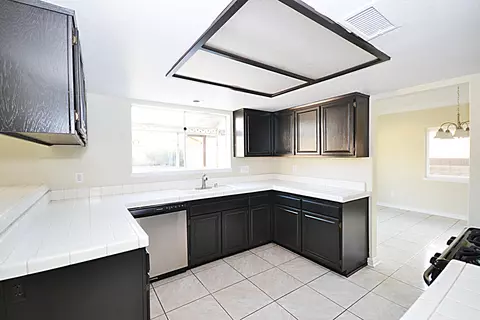 848 Avenue J11 E, Lancaster, CA 93535 photo 7
