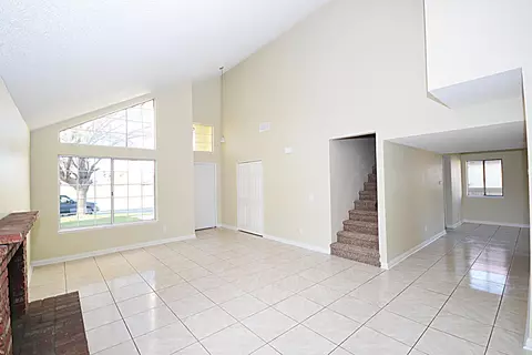 848 Avenue J11 E, Lancaster, CA 93535 photo 2