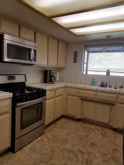 44112 Acacia St, Lancaster, CA 93535 photo 5