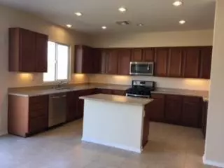 44301 17th St E, Lancaster, CA 93535 photo 4