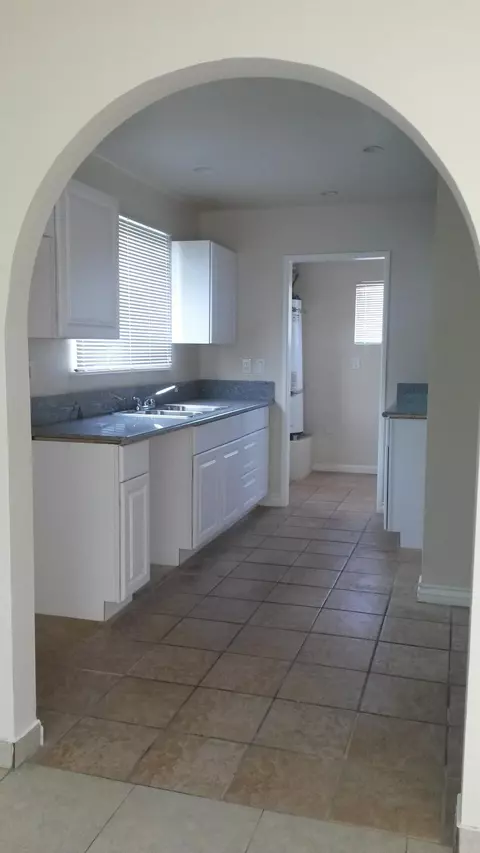 45557 Foxton Ave, Lancaster, CA 93535 photo 4