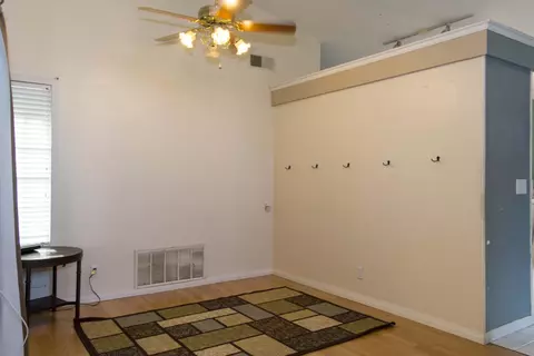 43240 Darby St, Lancaster, CA 93535 photo 8