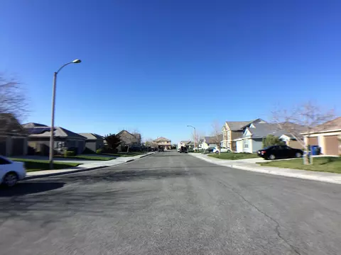 43020 Bale Ct, Lancaster, CA 93535 photo 3