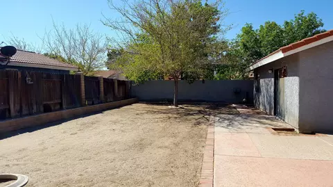 37704 45th St E, Palmdale, CA 93552 photo 20