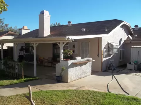 37445 17th St E, Palmdale, CA 93550 photo 4