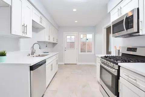 336 Avenue J12 E, Lancaster, CA 93535 photo 9