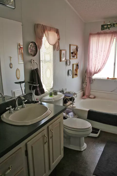 18715 Avenue E8 W, Lancaster, CA 93536 photo 22