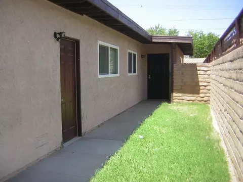 401 Lancaster Blvd E, Lancaster, CA 93535 photo 3