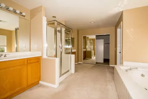 6554 Highbluff Way, Lancaster, CA 93536 photo 5