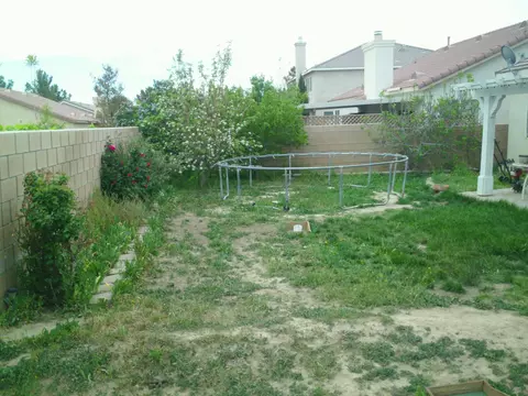 2025 Hart Ct, Lancaster, CA 93536 photo 2
