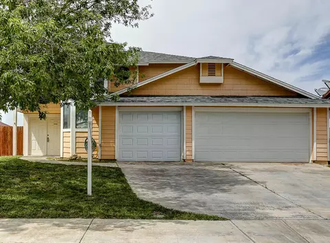 45923 York Pl, Lancaster, CA 93534 photo 1