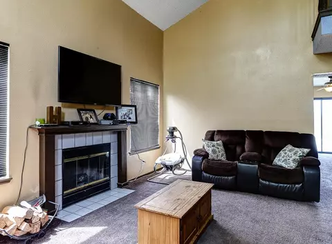 45923 York Pl, Lancaster, CA 93534 photo 4