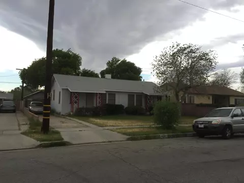 44525 Cedar, Lancaster, CA 93534 photo 2