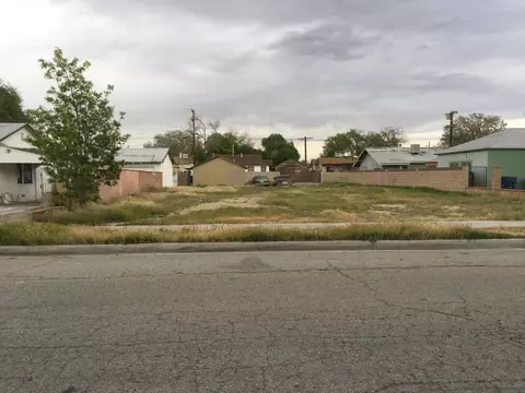 44525 Cedar, Lancaster, CA 93534 photo 7
