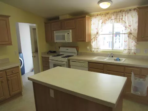 45465 25th St E # SP16, Lancaster, CA 93535 photo 2