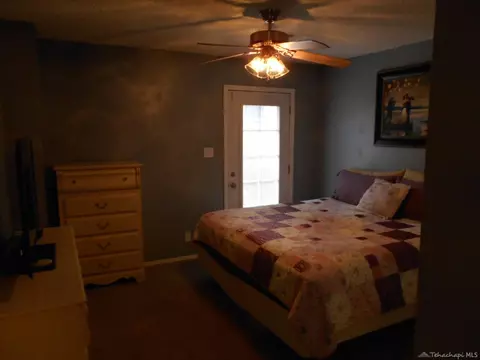 518 Mulberry St, Tehachapi, CA 93561 photo 11