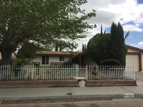 44100 Gingham Ave, Lancaster, CA 93535 photo 10