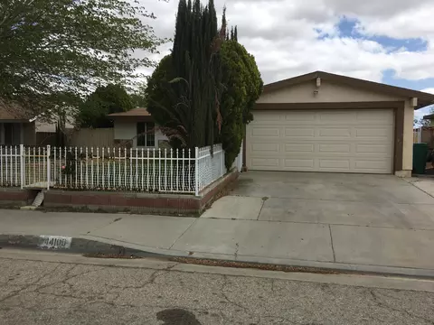 44100 Gingham Ave, Lancaster, CA 93535 photo 2