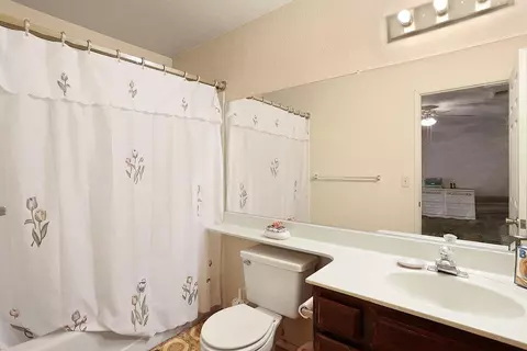 1338 Pasteur Dr, Lancaster, CA 93535 photo 11