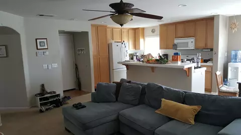 45321 Mays Ct, Lancaster, CA 93535 photo 2