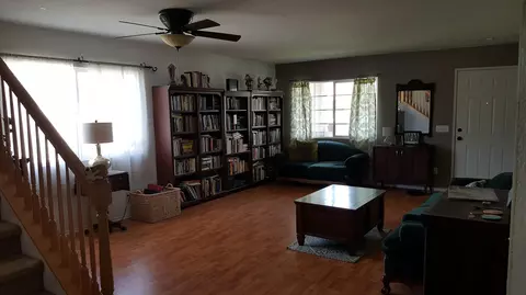 45321 Mays Ct, Lancaster, CA 93535 photo 4