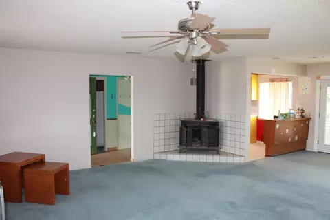 46050 125th St E, Lancaster, CA 93535 photo 2