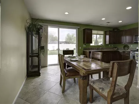 1349 Clasico Dr, Tehachapi, CA 93561 photo 14
