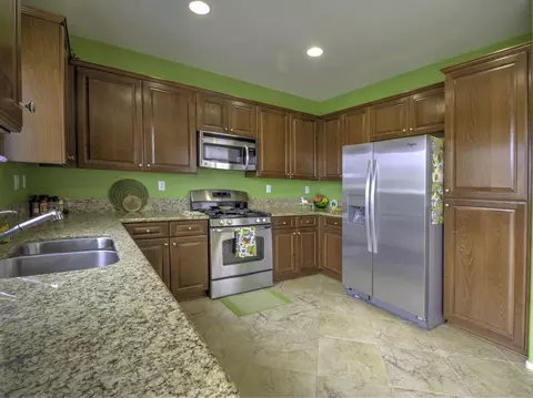 1349 Clasico Dr, Tehachapi, CA 93561 photo 8