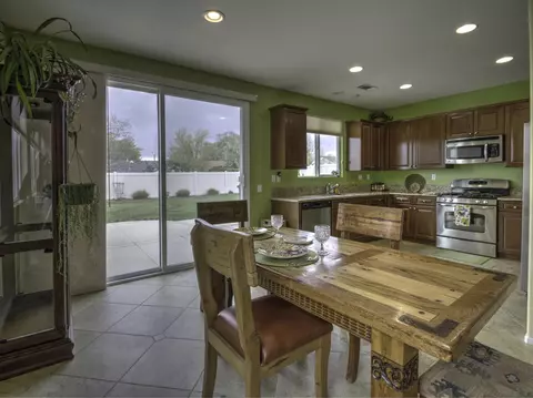 1349 Clasico Dr, Tehachapi, CA 93561 photo 13