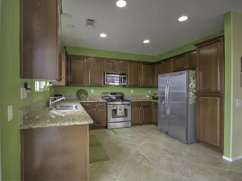 1349 Clasico Dr, Tehachapi, CA 93561 photo 9