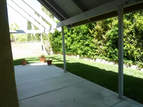 2811 Petro Pl, Lancaster, CA 93536 photo 2