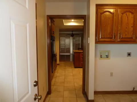 2811 Petro Pl, Lancaster, CA 93536 photo 13