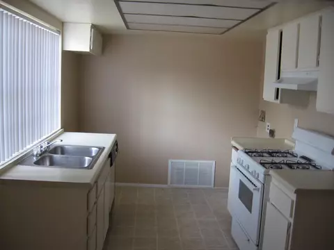 44412 15th St E #1, Lancaster, CA 93535 photo 8