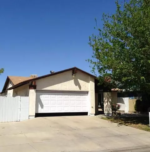 563 Avenue J5 E, Lancaster, CA 93535 photo 1