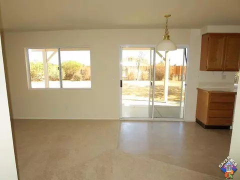 3203 Quarry Rd, Palmdale, CA 93550 photo 3