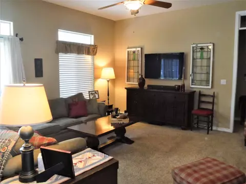 27750 Bear Valley Rd, Tehachapi, CA 93561 photo 11