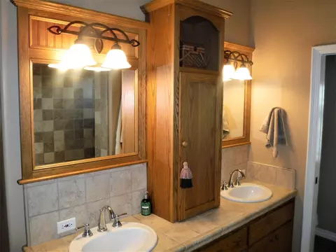 27750 Bear Valley Rd, Tehachapi, CA 93561 photo 16
