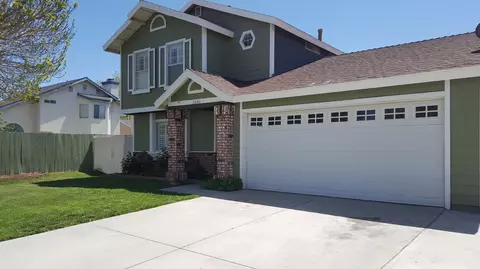 2640 Avoca St E, Lancaster, CA 93535 photo 3