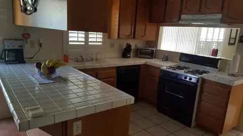 2640 Avoca St E, Lancaster, CA 93535 photo 9